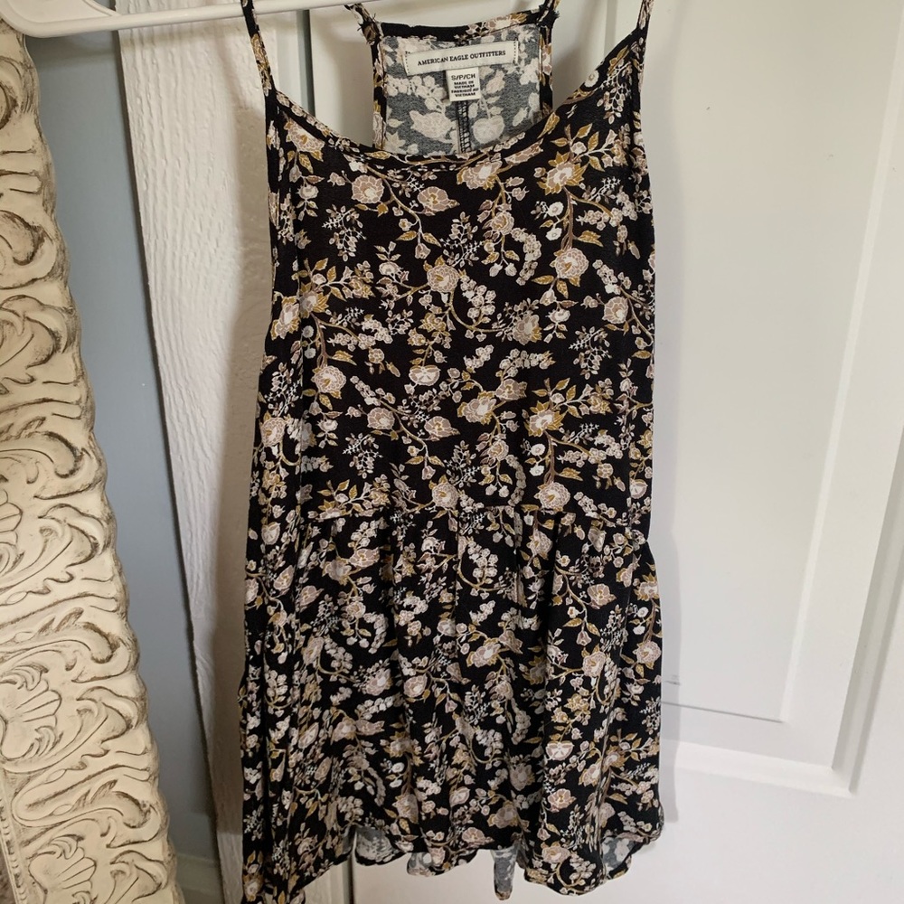 Black Floral Flounce Tank